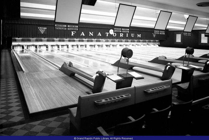 Fanatorium - 1952 Photo Of Lanes (newer photo)